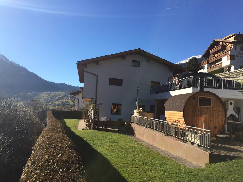 ヴェンスHaus Alpenhahnアパートメント エクステリア 写真